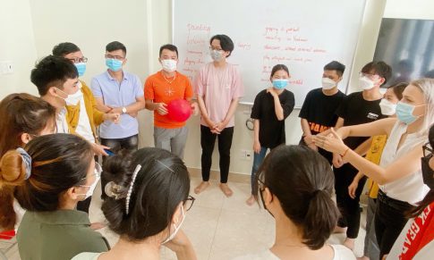 Câu lạc bộ tiếng Anh dành cho học viên tại PMP English